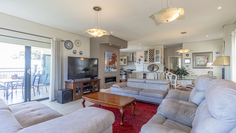 3 Bedroom Property for Sale in Heldervue Western Cape